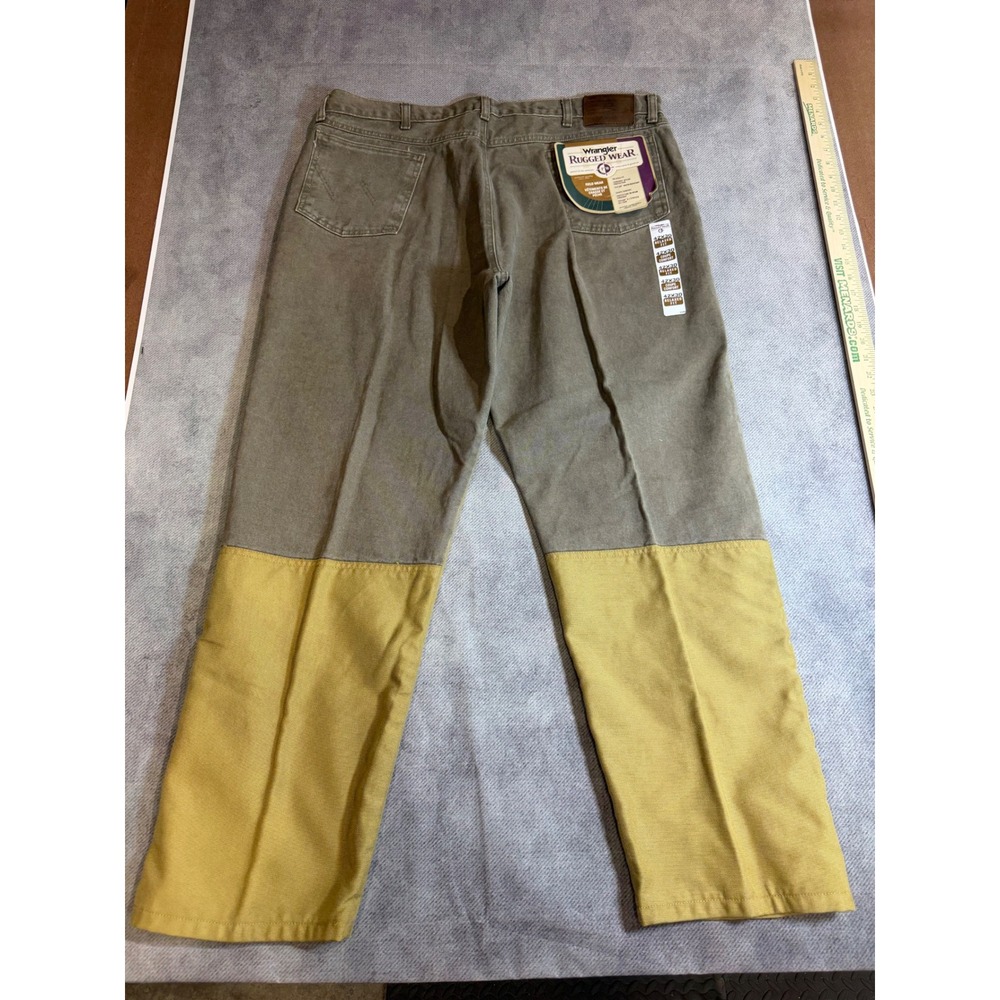 NWT Wrangler Rugged Wear Mens Field Pants Cordura Relaxed Fit Olive Tan 42x30